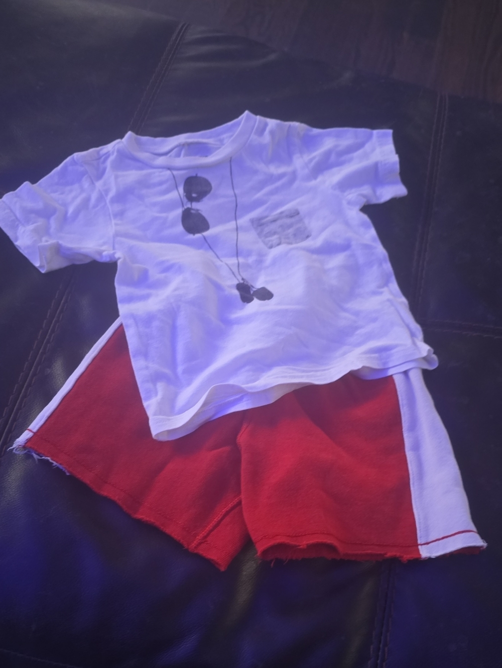 Place White Shirt & Red Shorts with White Side Panels - Kids Matching Set